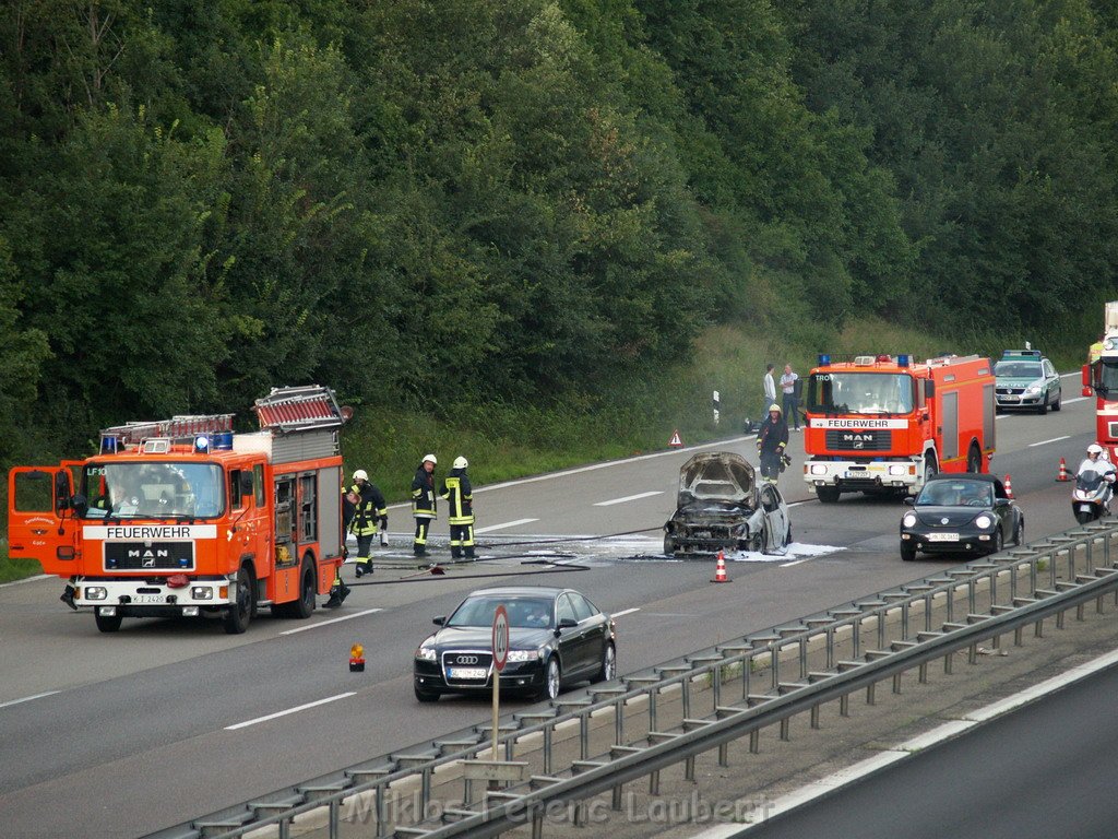 A 4 Rich Aachen Pkw komplett ausgebrannt   P29.JPG